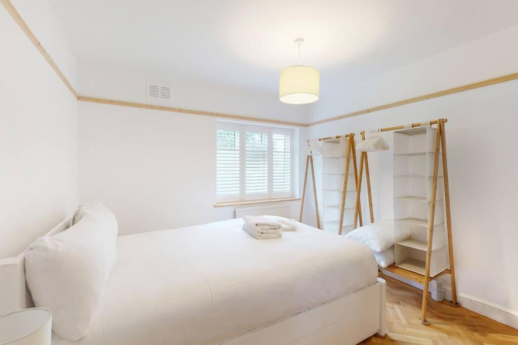 Appartement Stunning 2 Bed Flat In Richmond à Saint Saint Kew Extérieur photo